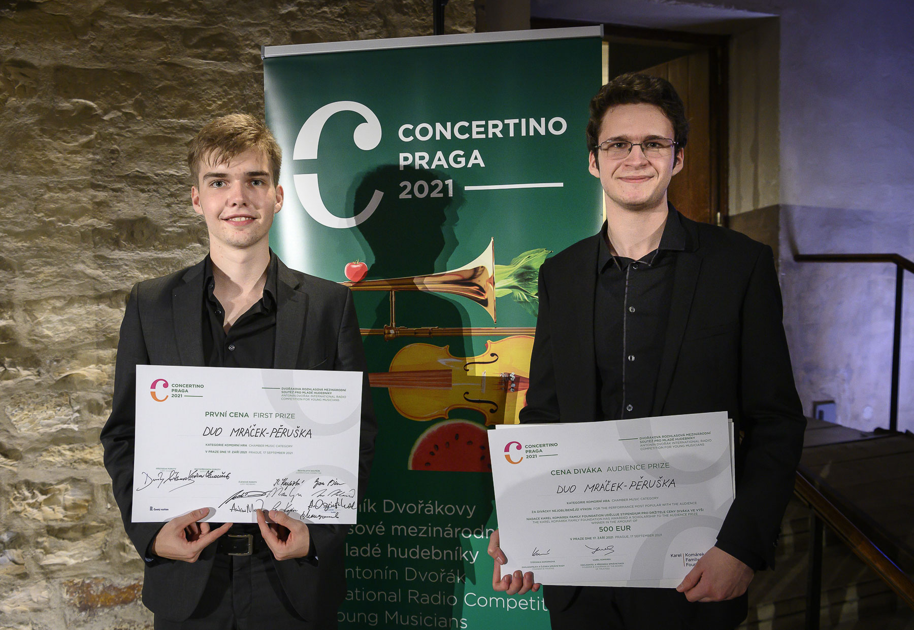 dp21-17-9-concertino-praga-soubory-webres-59-c-petrahajska.jpg (421 KB)
